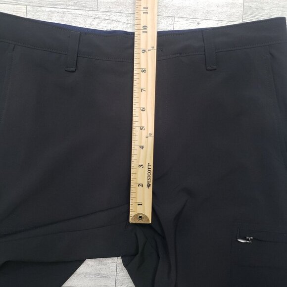 Izod Golf Cargo Shorts Swing Flex 9" Stretch 6 Pocket Black Mens Size 30 NWT $70 - Picture 10 of 10